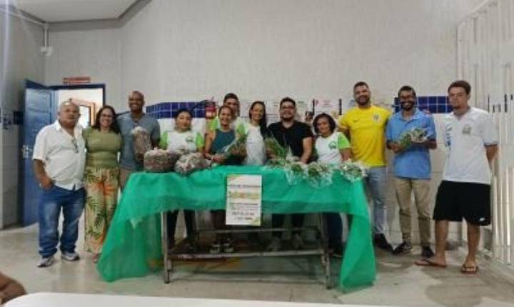 CEEP Paulo Freire realiza I Feira Agroecológica em Santaluz