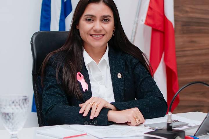 Programa “Mulheres em Movimento” é aprovado pela Câmara de Serrinha; Entenda o texto