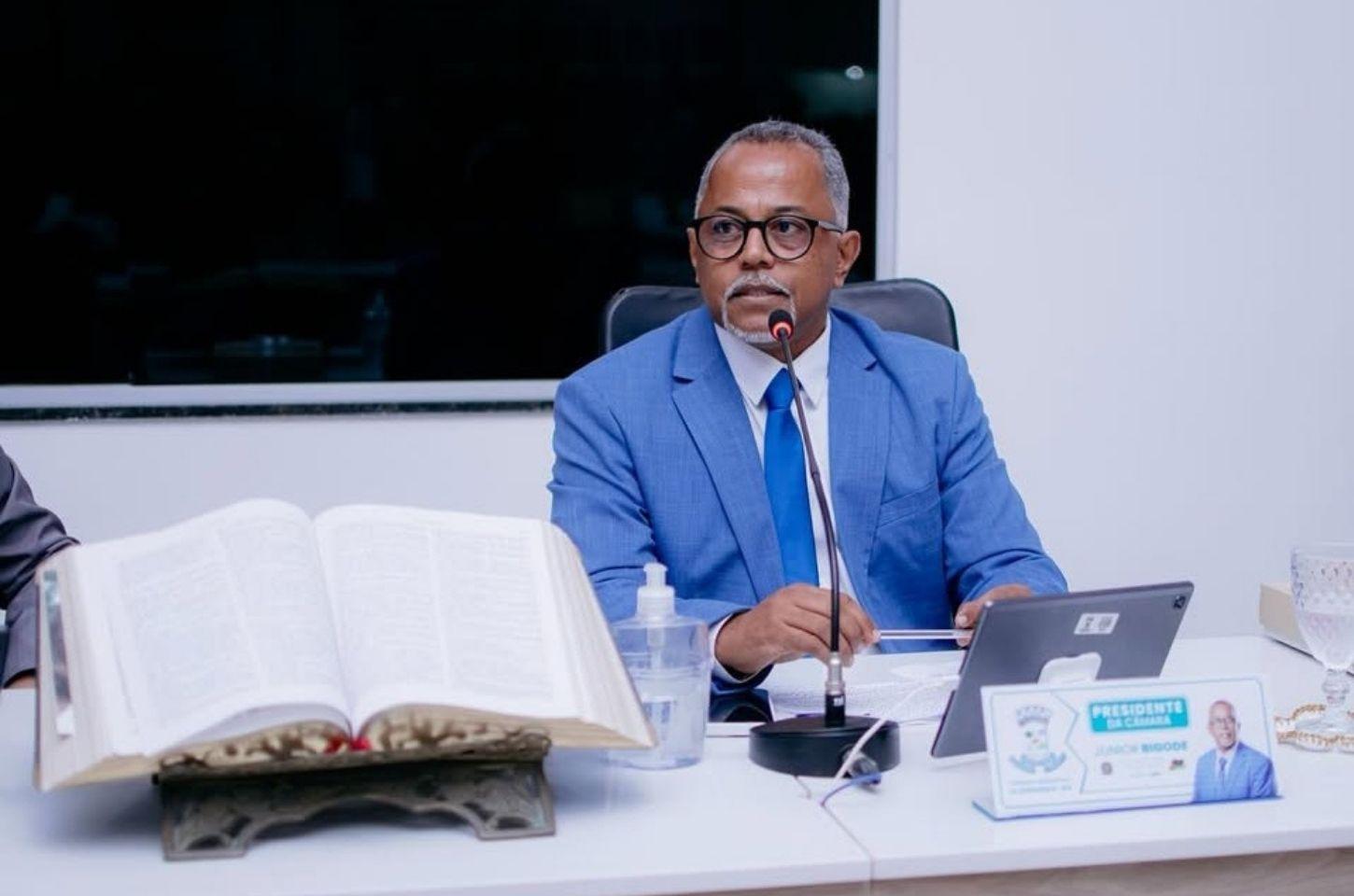 Vereador Júnior Bigode propõe camarote acessível no São João de Serrinha 2025