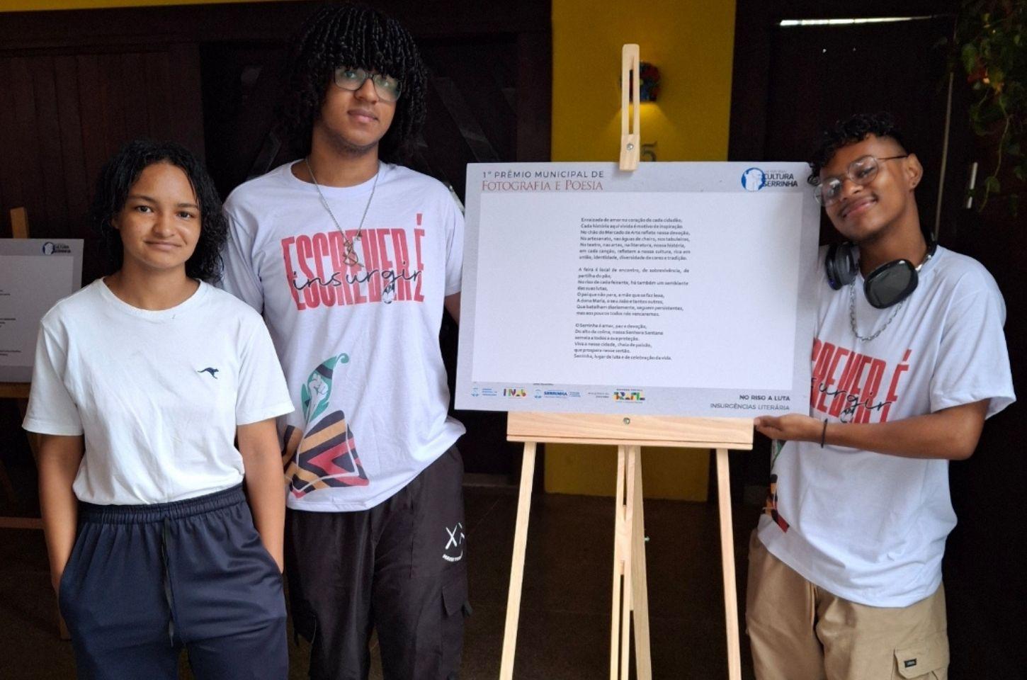 Coletivo Insurgências Literárias é premiado no 1º Prêmio Municipal de Fotografia e Poesia de Serrinha