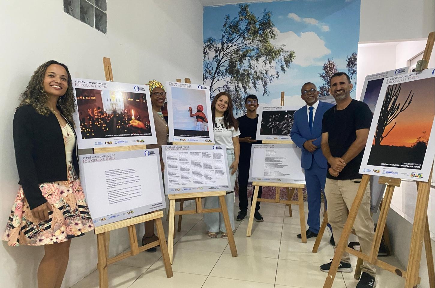 Exposição integra sessão solene de reabertura dos trabalhos legislativos em Serrinha