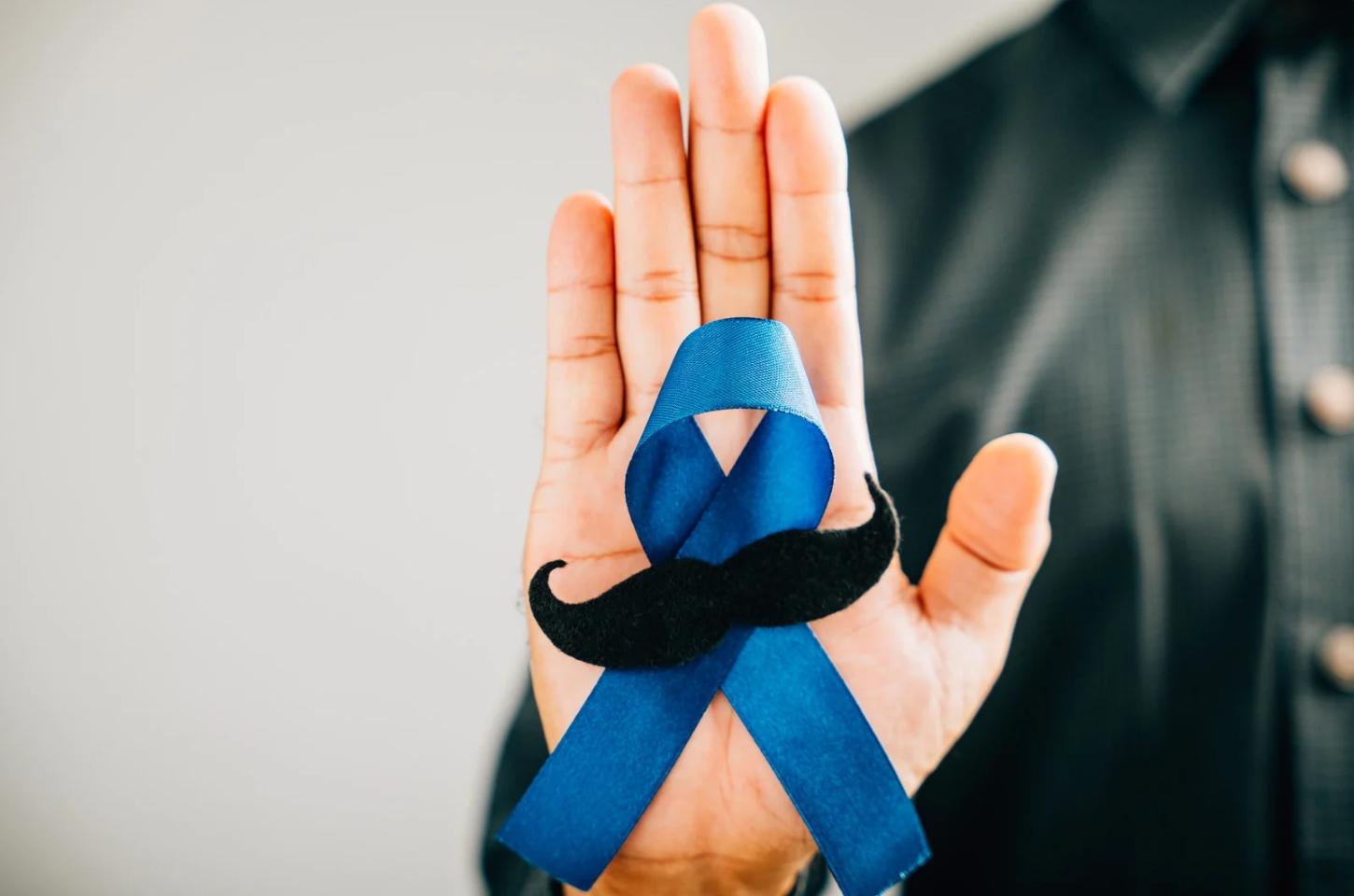De rosa para Novembro Azul: campanha incentiva homens a vencerem o preconceito e se prevenirem
